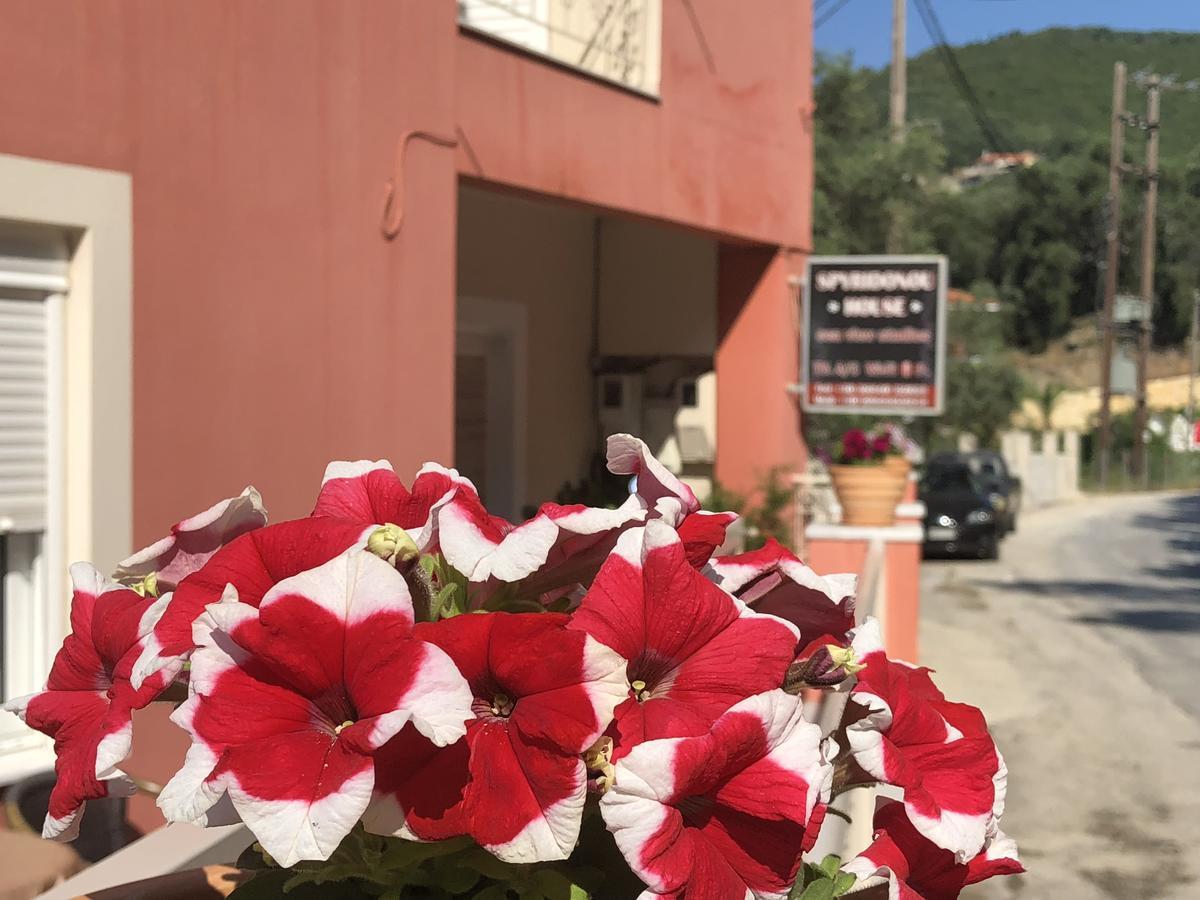 Appartement Spyridonou House à Parga Extérieur photo